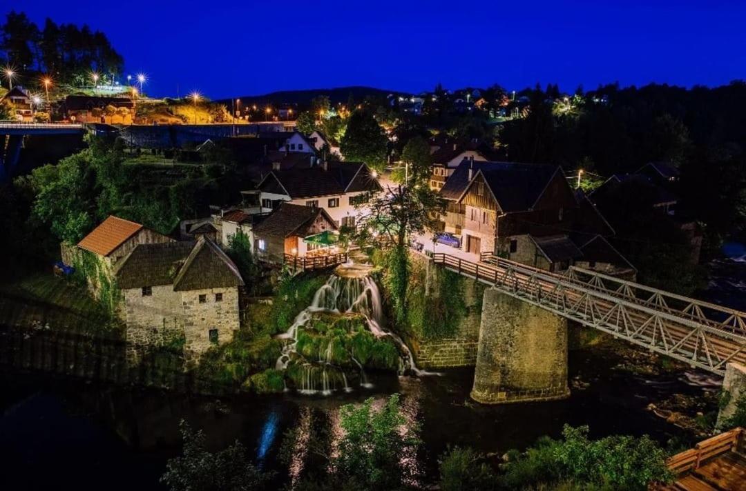 Apartments Lucija Slunj Zewnętrze zdjęcie