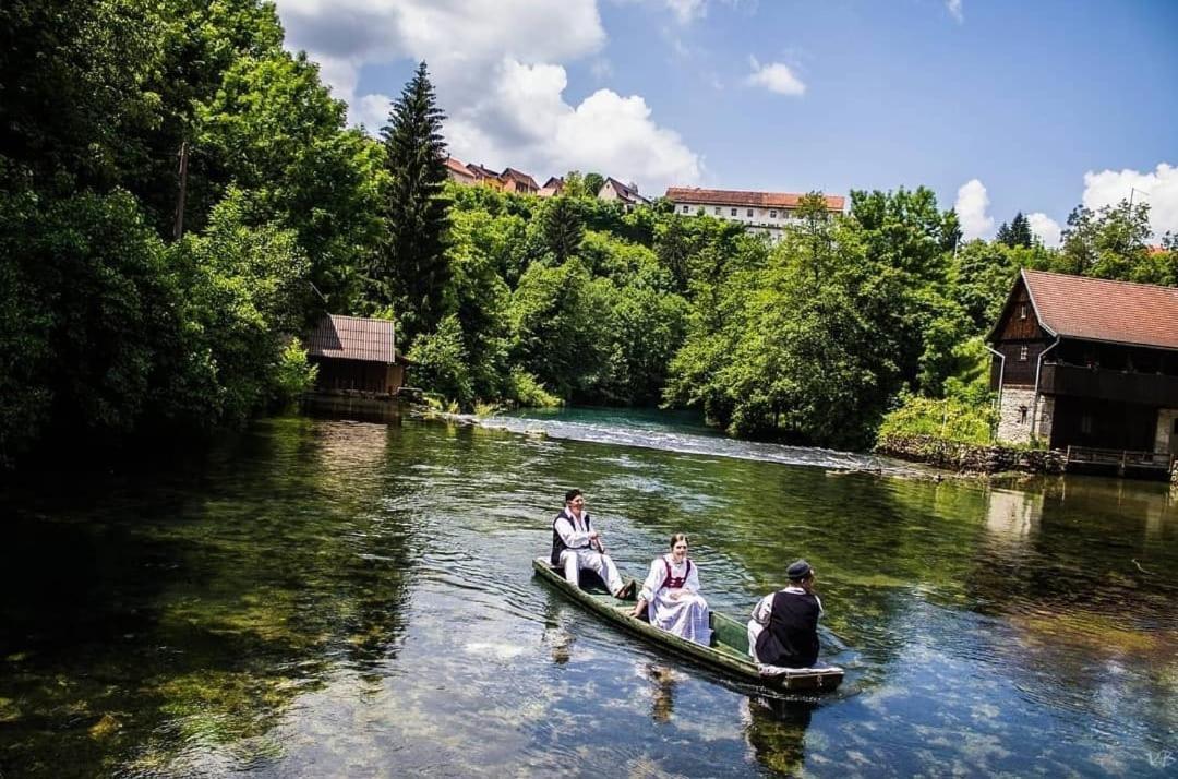 Apartments Lucija Slunj Zewnętrze zdjęcie