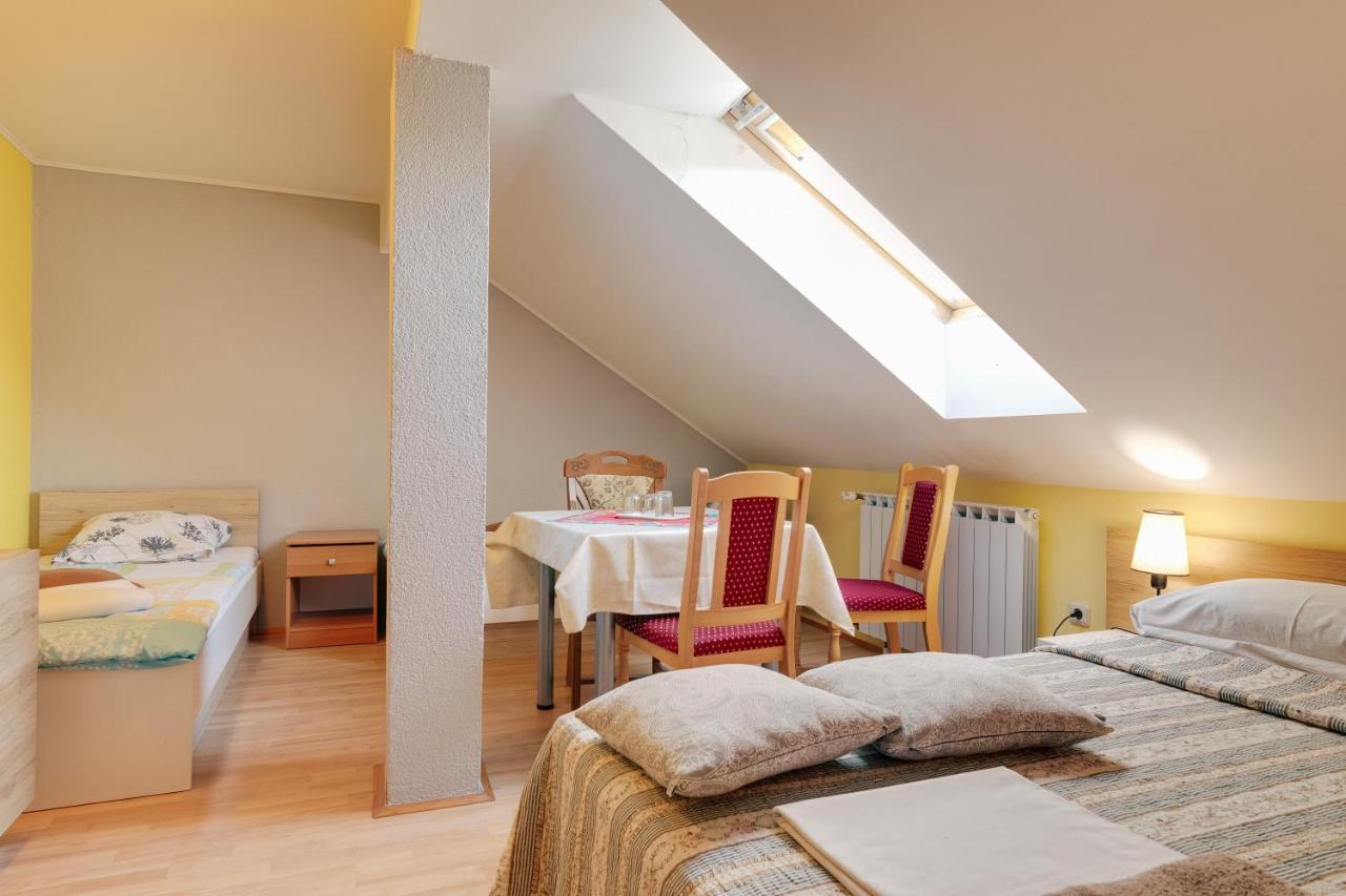 Apartments Lucija Slunj Zewnętrze zdjęcie